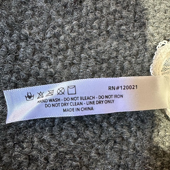 NWT Oh La La Cheri unlined balconette bra, G string and garter belt set SZ Large - Picture 9 of 10